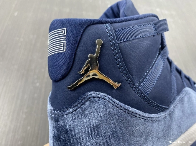 MIDNIGHT JORDAN 11 AIR AR0715-441 NAVY VELVET WMNS 0712